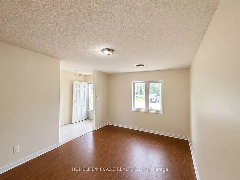 565 Kennedy Rd #8 — Photo 5