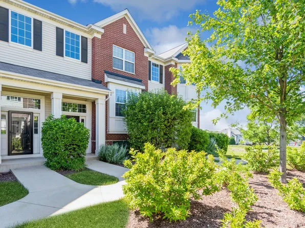 16745 Brighton Dr, Lemont, IL 60439