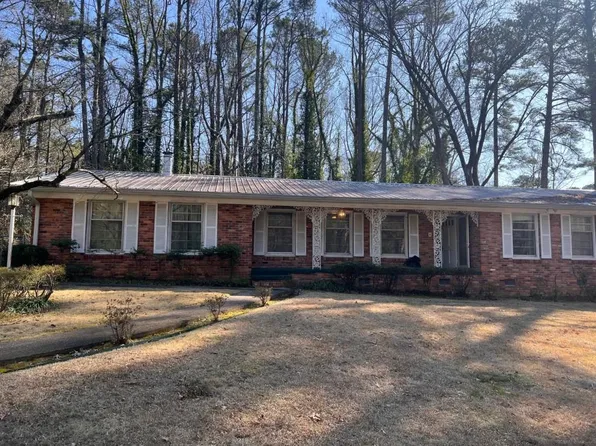 2996 Arrowood Dr, East Pt, GA 30344