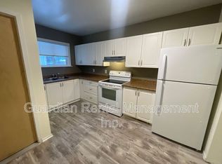 135 Dorothy St UNIT 2, Thunder Bay, ON P7A5Z9