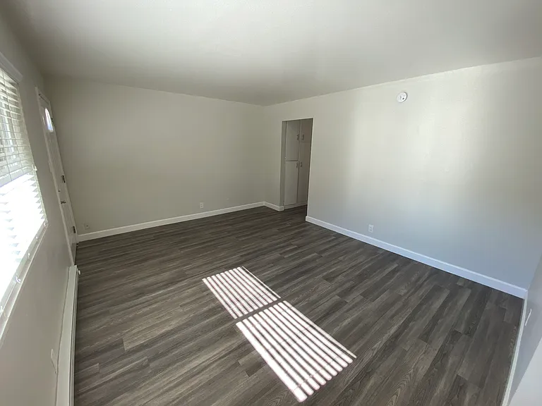 Mosaic Apartments — Photo 5