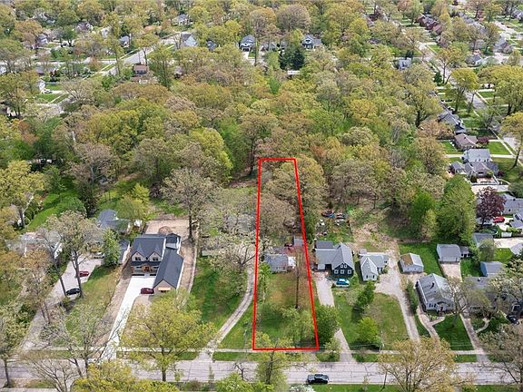 3rd image of 549 Vineland Rd