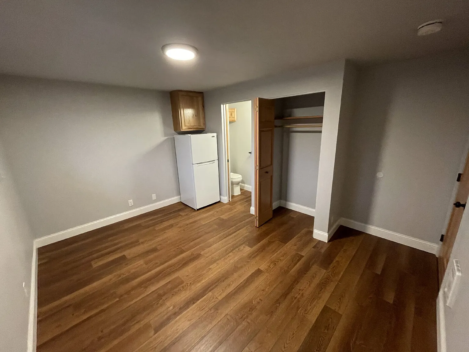 1 bed, 1.0 bath, $725 — Photo 2