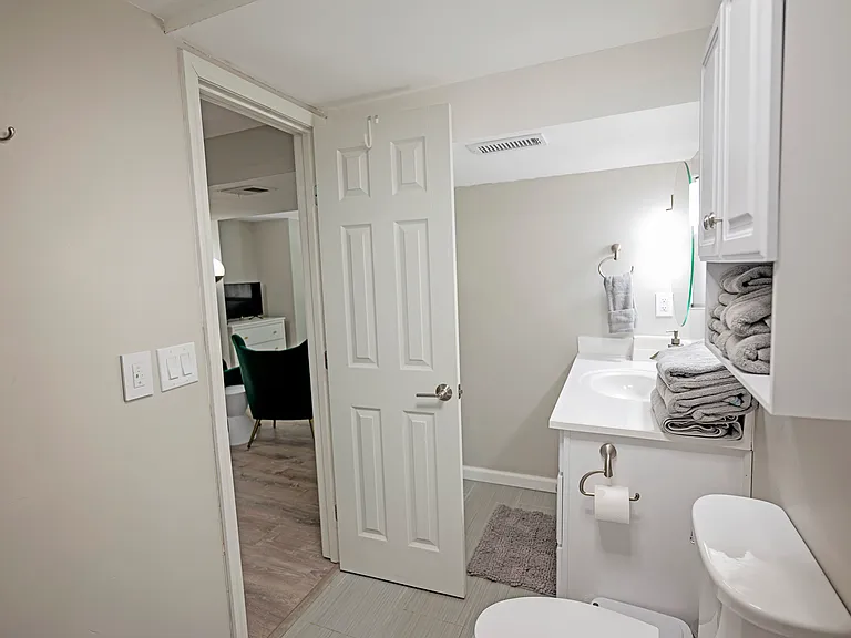 413 SE Lana Ct — Photo 38