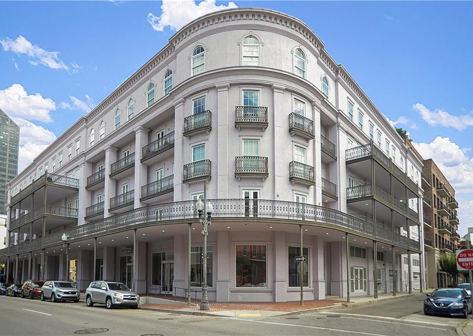 1st image of 700 Magazine St #211