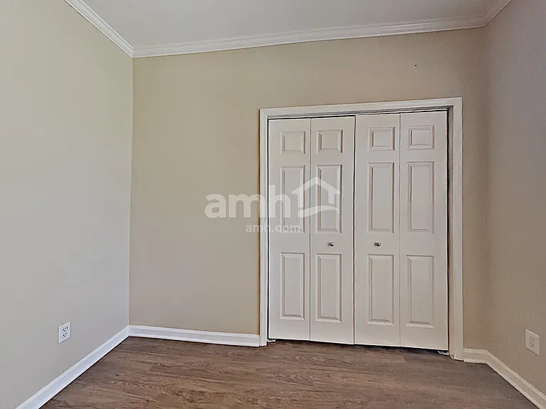 1523 Cardinal Ln — Photo 13
