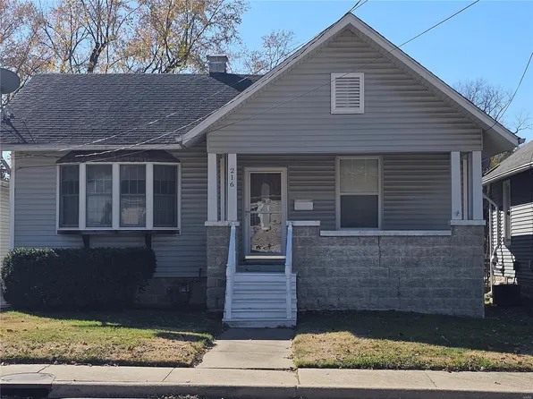 216 E Ofallon Dr, Caseyville, IL 62232