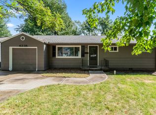 6225 Glenwood Ave, Mission, KS 66202