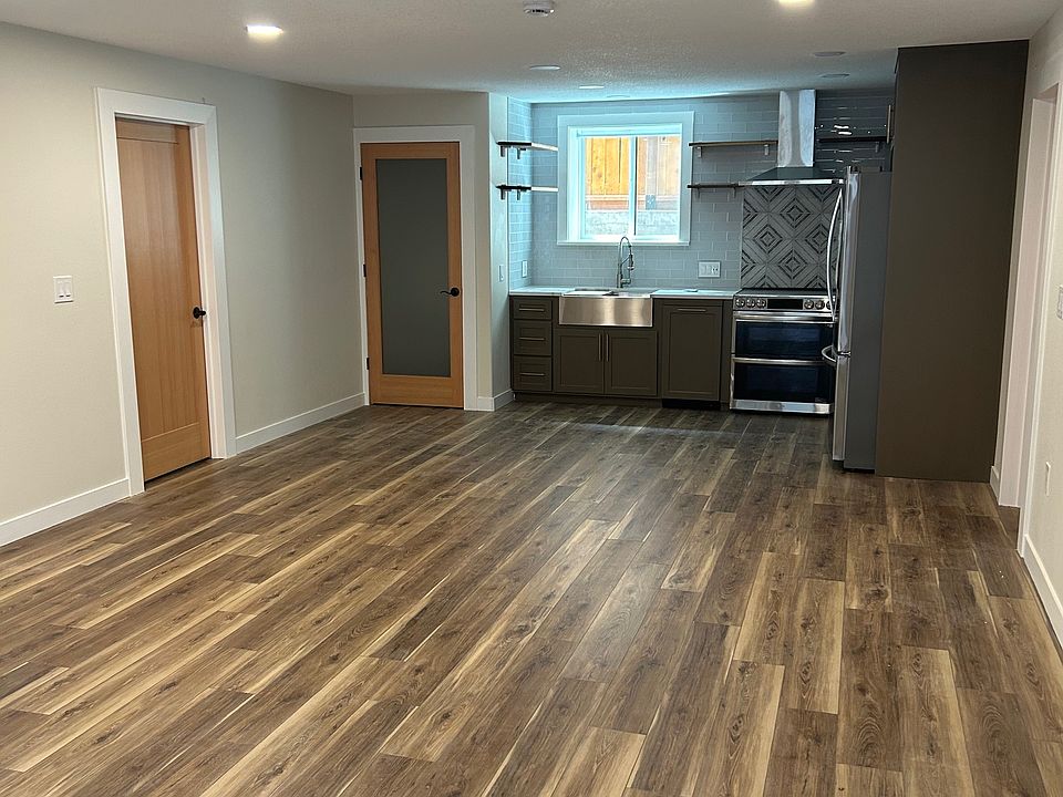 Living Room/ Kitchen