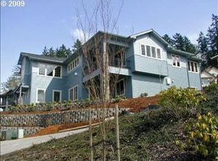 2744 Pinerock Dr, Eugene, OR 97403