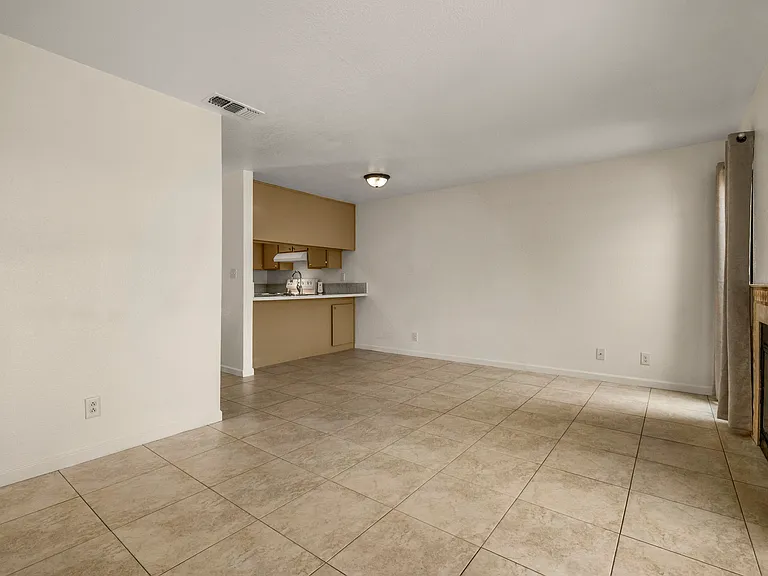 5607 Walnut Ave #9 — Photo 16