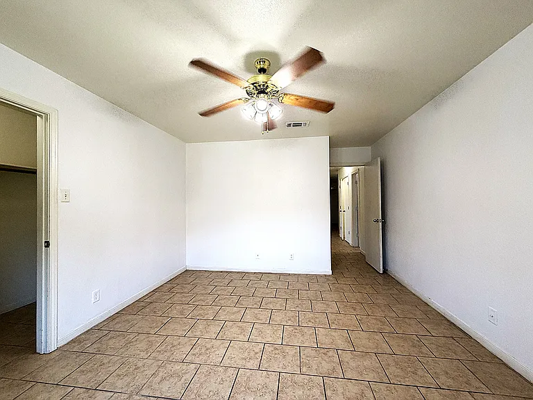 1304 Cinch Dr #B — Photo 15