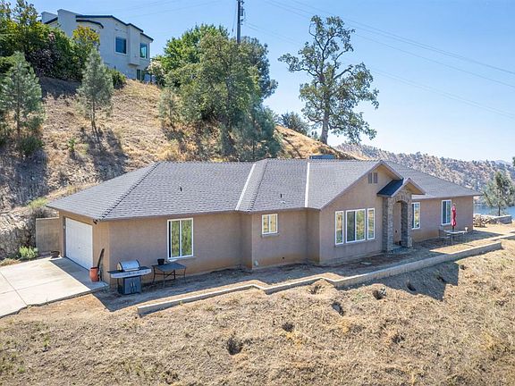 2nd image of 27306 El Lado Rd