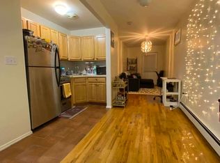 30-27 44th St #5, Astoria, NY 11103