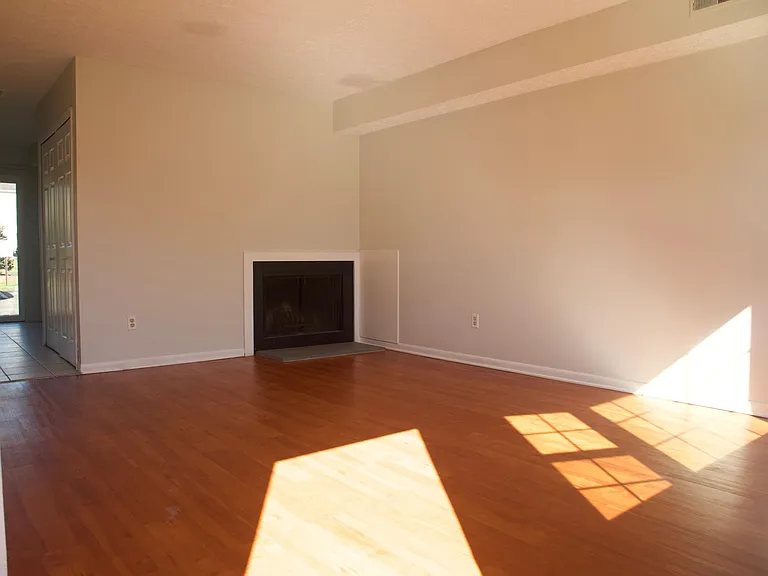 7399 Golden Springs Dr — Photo 2