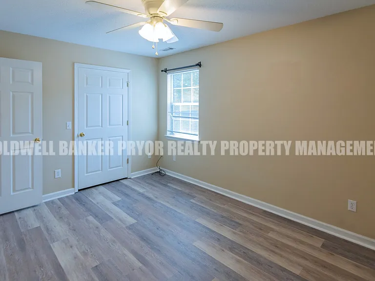1240 N Concord Rd — Photo 22