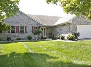 2365 Eastpointe Dr, Northwood, OH 43619