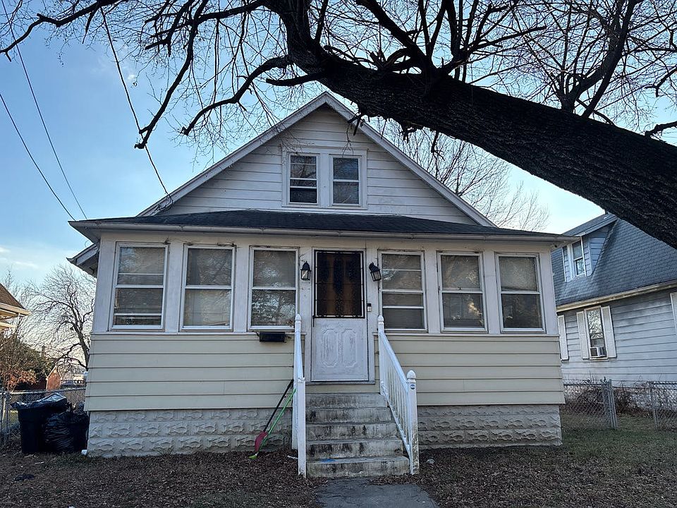 1st image of 119 Penn St