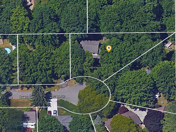 5th image of 53881 Luann Dr