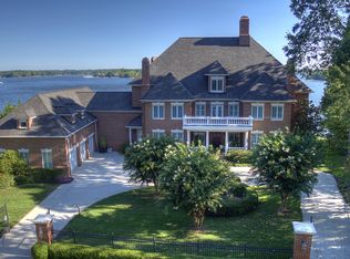 2810 Cherry Ln, Denver, NC 28037