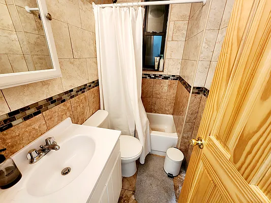 Rented by Brooklyn Property Group LLC | media 10