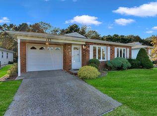 113 Meadowbrook Rd, Brick, NJ 08723