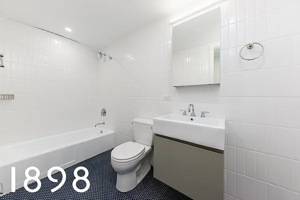 Rented by A&E Real Estate Management | media 10