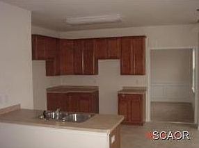 4th image of 8382 Chestnut Ct