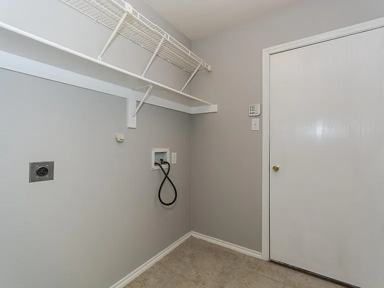 1413 Gordon Dr — Photo 35