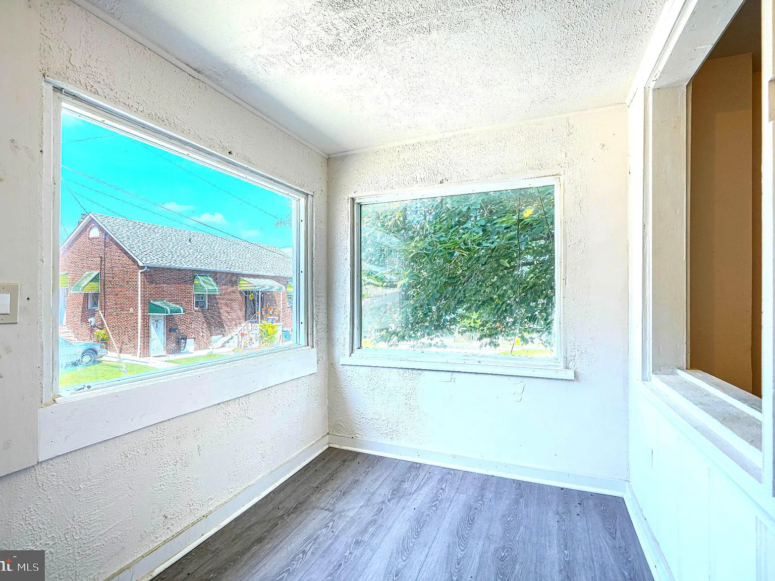 2 bed, 1.0 bath, 798 sqft, $1,495 — Photo 2