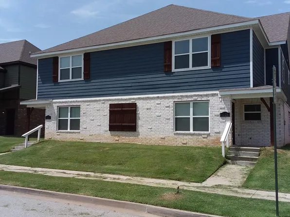 4076 W Santa Maria Ln, Fayetteville, AR 72704