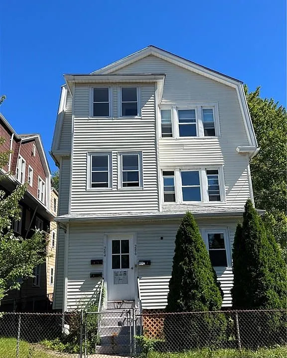 284 Hillside Ave