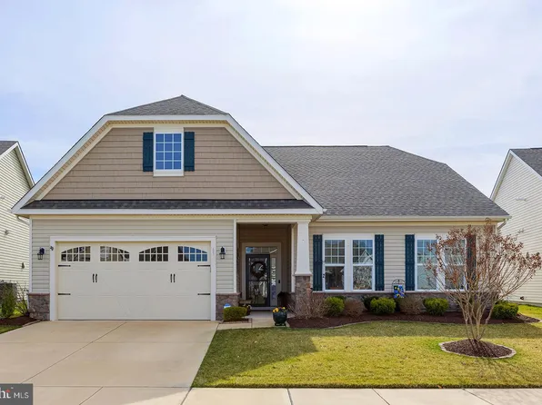 65 Champions Dr, Bridgeville, DE 19933