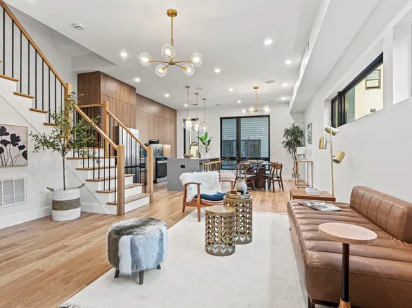 32 Hancock Avenue image 2 of 38