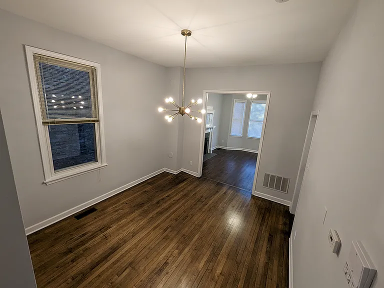 1314 W Addison St #1F — Photo 2