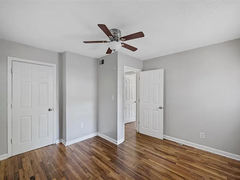 190 Opal Dr — Photo 8
