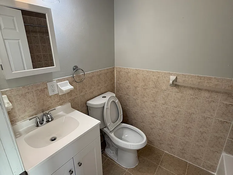 535 Central Ave #2 — Photo 8
