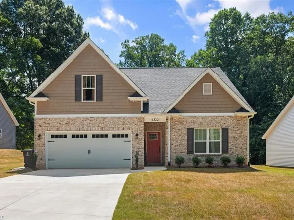 4322 Erie Dr, Winston Salem, NC 27106