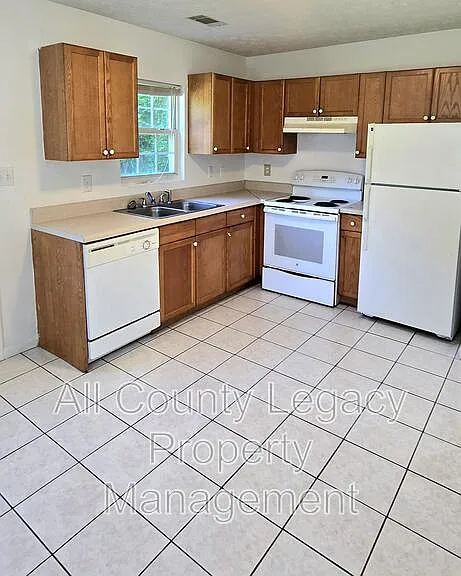 33 Maria Cir — Photo 3