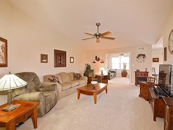 4th image of 11904 W 108th Pl
