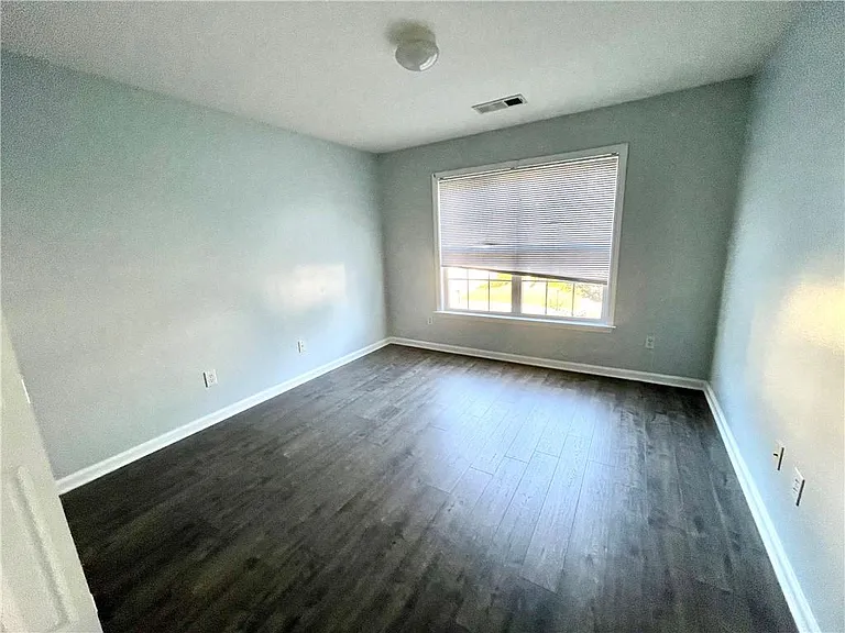 400 Grayson Way — Photo 22