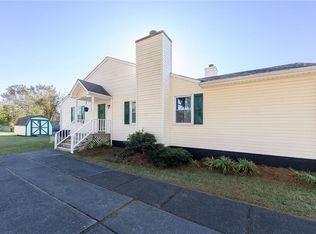 77 Cooper Dr, Portsmouth, VA 23702