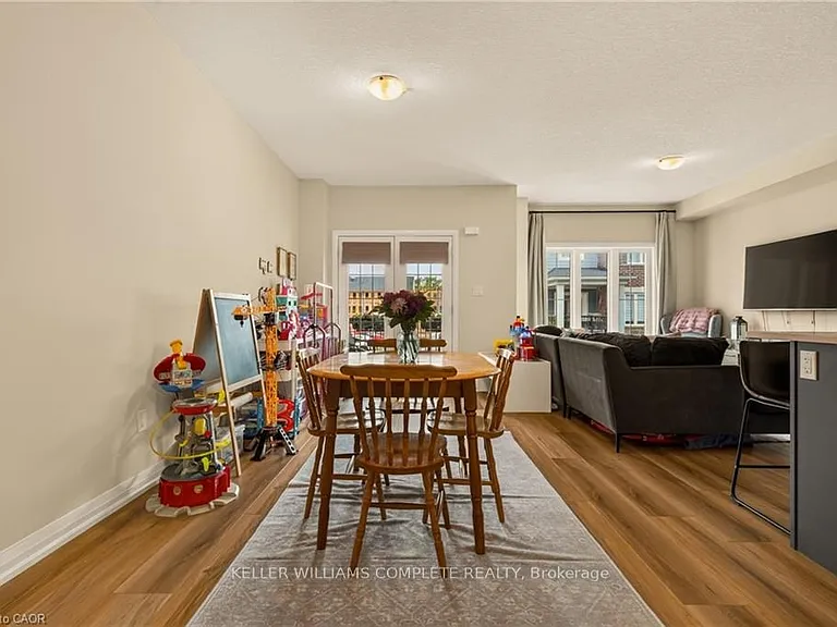 677 Park Rd N #156 — Photo 6