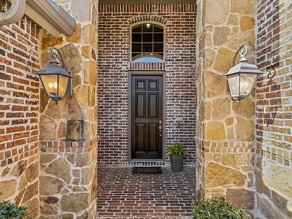 3rd image of 13683 Stallion Heights Ln