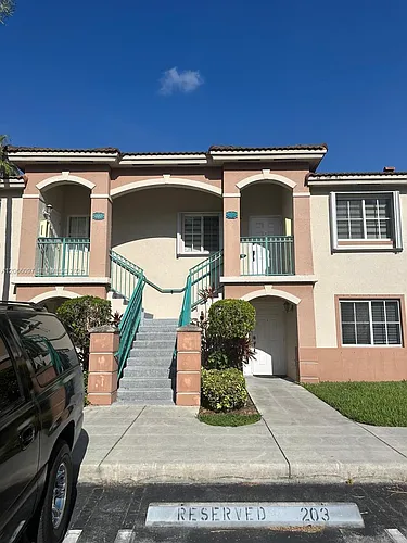 2920 SE 12th Rd #203-30 Photo 1