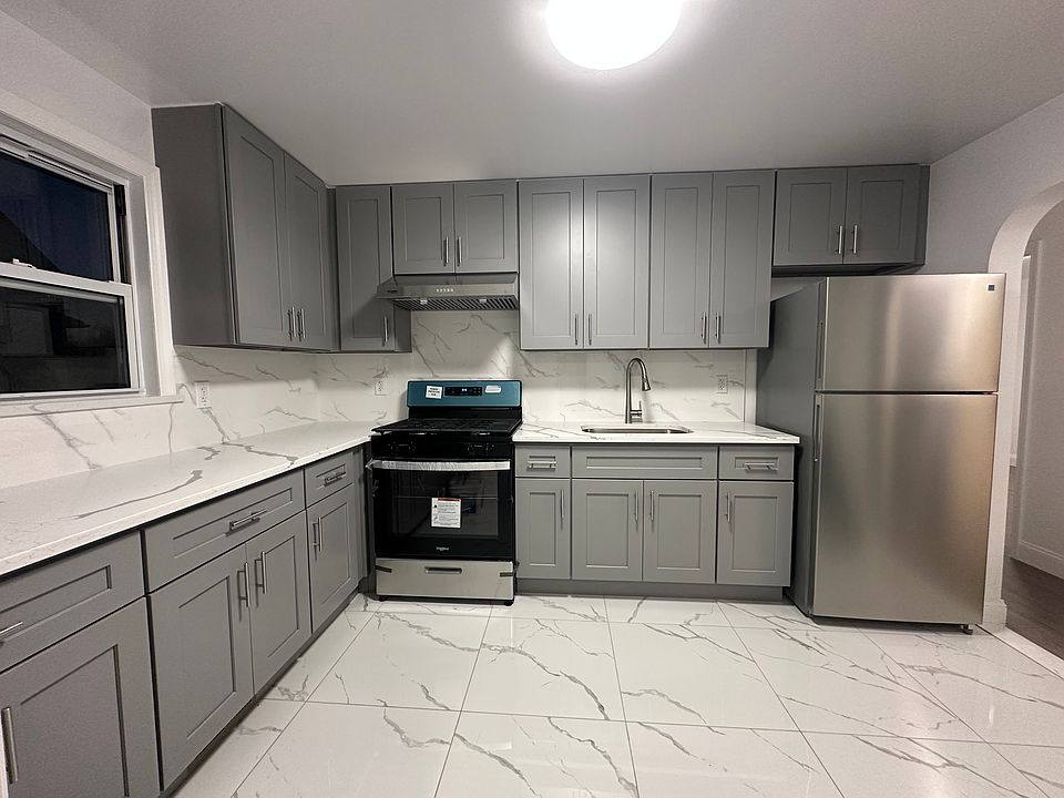 1st image of 62-12 136th St Floor 2