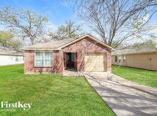 8331 Lake Anna Dr, Dallas, TX 75217