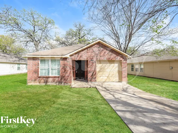 8331 Lake Anna Dr, Dallas, TX 75217