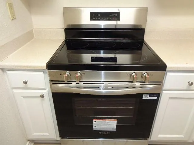2 bed, 1.5 bath, 968 sqft, $800 — Photo 4