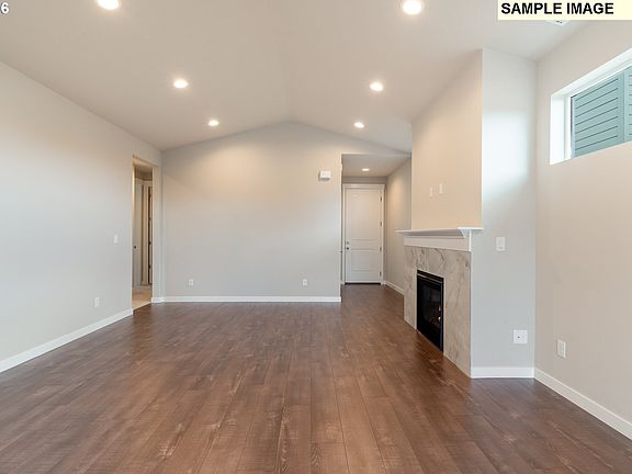 3rd image of 2308 NE Singer Ln #259